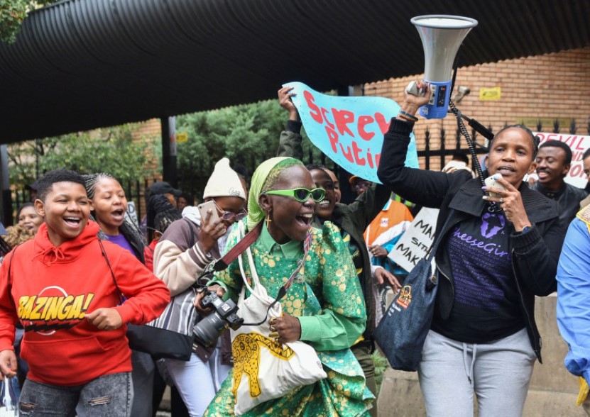 Papa De aka DeLovie Kwagala, a queer Ugandan photographer and LGBTQ rights activist living in South Africa, takes part in a demonstration against the proposed anti-gay law in Uganda, in Pretoria, South Africa March 31, 2023. REUTERS/Alet Pretorius