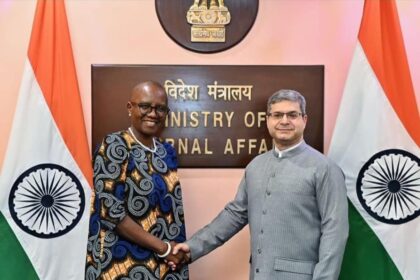 Zambia's Ministry of Foreign Affairs and International Cooperation Permanent Secretary for International Relations, Amb. Isabelle Lemba, and India’s Joint Secretary of East and Southern Africa Puneet Kundal. Photo: MoFAIC Zambia.