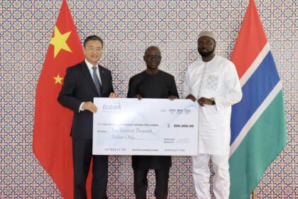 The Minister of Foreign Affairs and Gambians Abroad, Hon. Dr. Mamadou Tangara on Thursday received a cheque for $200,000 from the Chinese Ambassador to The Gambia, H.E Liu Jin towards the preparatory works for the OIC Heads of State and Government Summit. Photo: OIC Gambia