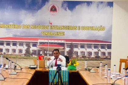 Timor-Leste delegates, Joao Coimbra and Pedro Laranjeira, lead virtual meeting at 17th ASEAN-GO-NGO Forum on Social Welfare and Development. Photo: MoFAC Timor-Leste