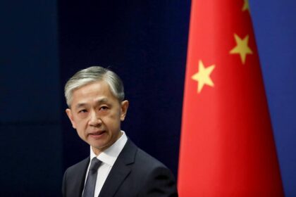 Chinese Foreign Ministry spokesman Wang Wenbin © EPA-EFE/WU HONG