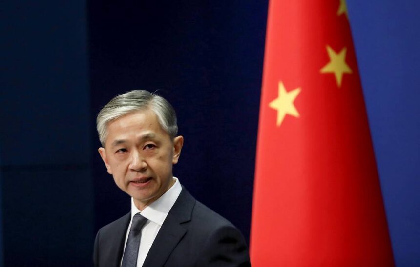 Chinese Foreign Ministry spokesman Wang Wenbin © EPA-EFE/WU HONG