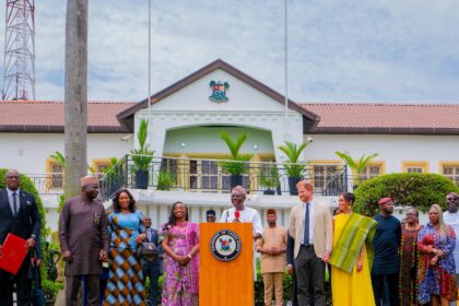 Lagos State Governor Babajide Sanwo-Olu met with Prince Harry and Meghan Markle, the Duke and Duchess of Sussex, during their visit to Nigeria. Photo: LASG