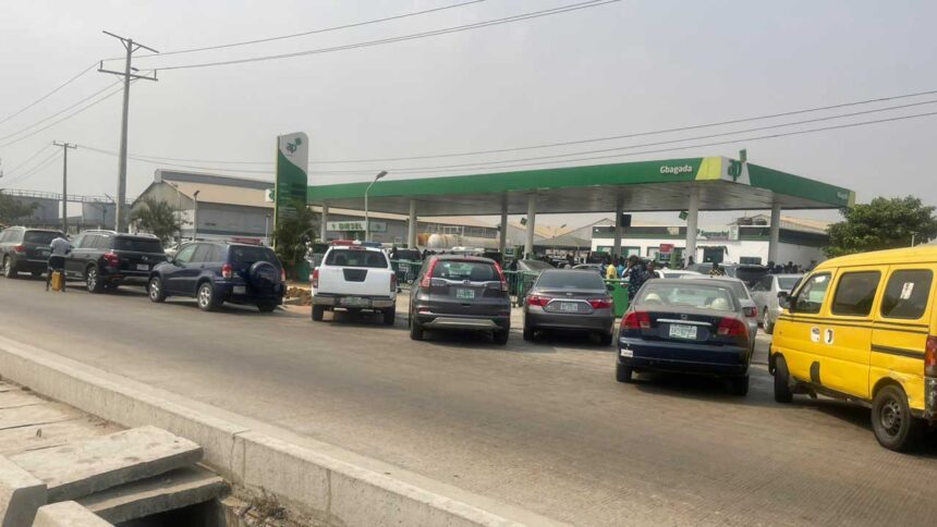 Vehicle in a queue for fuel at Gbagada, Lagos. Photo: Supplied