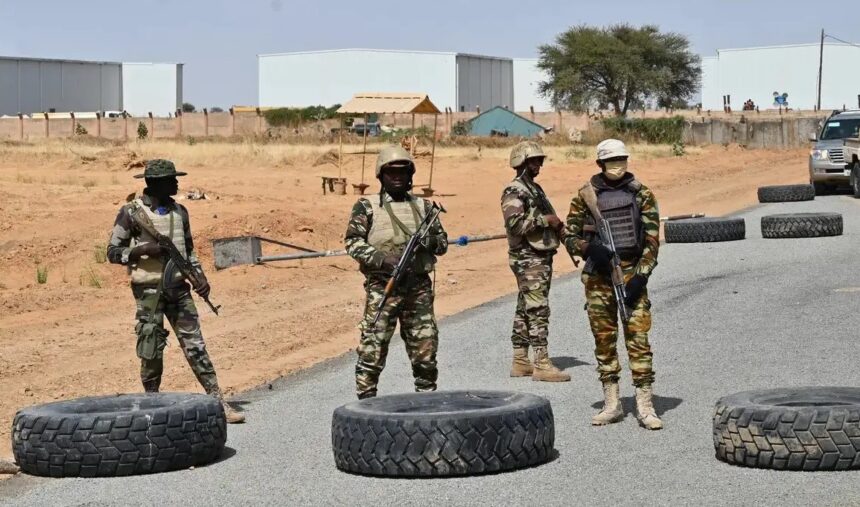 Nigerien soldiers stand guard outside the Diffa airport in southeastern Niger. Photo: AFP