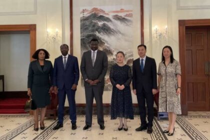 The Consul General of the Republic of Zambia in Guangzhou Dr. Daniel Mvula Shimunza held a meeting with the Director General of Guandong Province, Ms. LIU CHENZI, where Guangzhou is situated. Photo: MoFAIC Zambia
