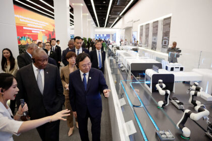 President Cyril Ramaphosa visits Guangdong Province during China State Visit to champion South Africa's economic diplomacy and draw inspiration on the knowledge economy that has made Shenzhen a global center of technology, innovation and growth. [Photos: GCIS]