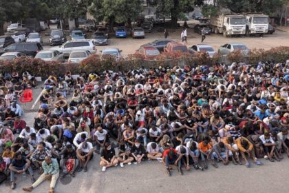 EFCC agents conduct a raid at the Big Leaf Building in Lagos, arresting nearly 800 suspects linked to a crypto-romance scam. Photo: X/@officialEFCC