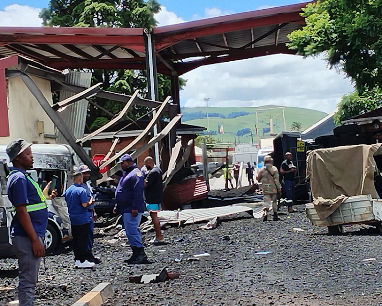 The truck crashed into 10 stationary private vehicles, four Sars vehicles and one SANDF bakkie, causing significant damage at the Oshoek border with Eswatini on Sunday. Image: Border Management Authority